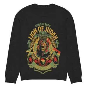 Conquering Lion of Judah Sweater soft 55% cotton and polyester crew neck knit 3XL front. Reggae Rastafarian and Jamaican knitwear, sweaters and pullovers.